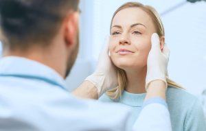 tips for choosing Mommy Makeover doctor
